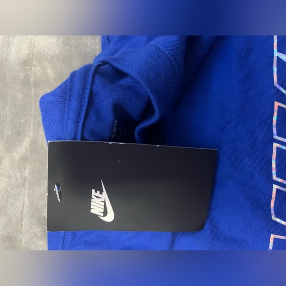 Nike royal blue and silver short sleeve t-shirt - Picture 6 of 8